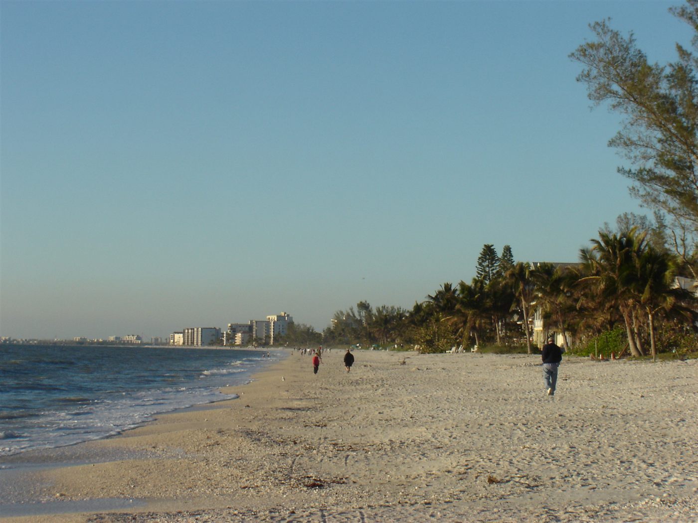 Southwest Florida beach shoreline for beach guide covering Naples Fort Myers and Bonita Springs