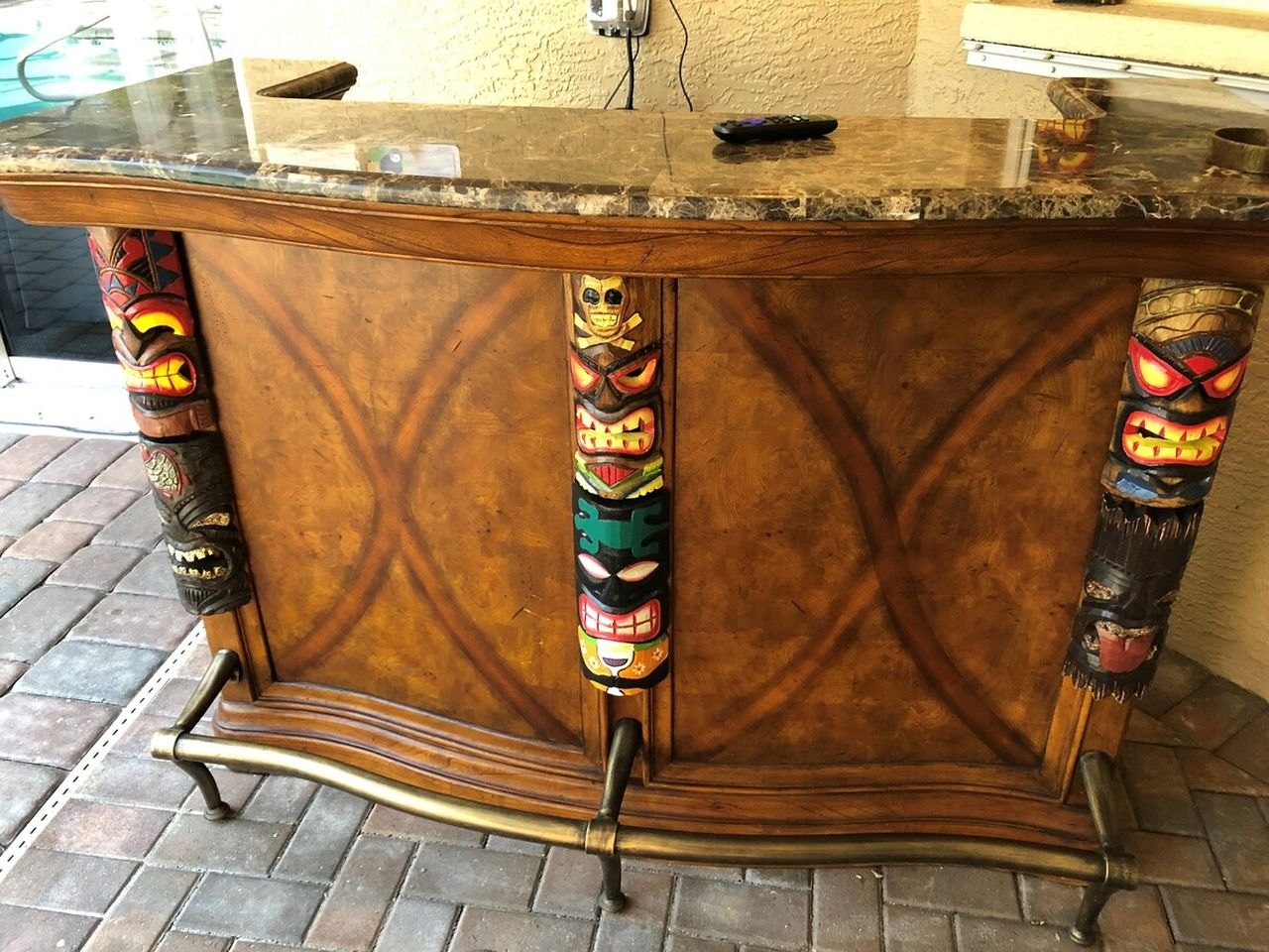 Tiki bar detail at Tiki Paradise Retreat